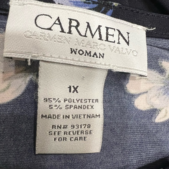 Carmen Marc Valvo Blue‎ and White Blouse - Picture 5 of 5